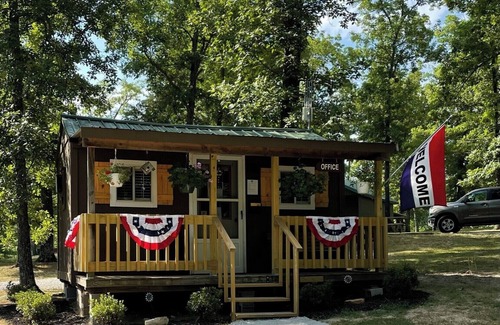 Teresita Casa | Visit Missouri! Pet-Friendly Cabins, Great for Jacks Fork River!