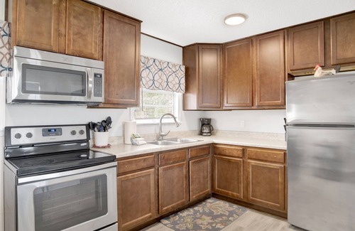 Brent Casa | Visit Pensacola! Home near PCC, beaches, downtown.