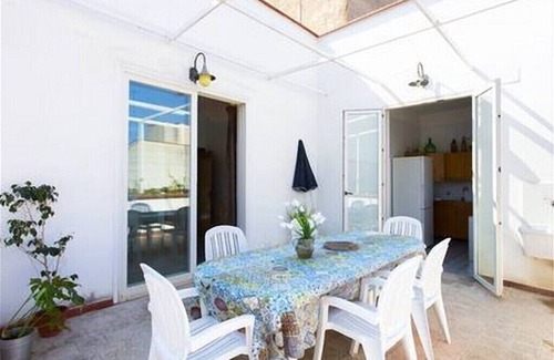 Sferracavallo Apartamento | A tiro de piedra del mar y bien comunicado con el centro histórico de Palermo.
