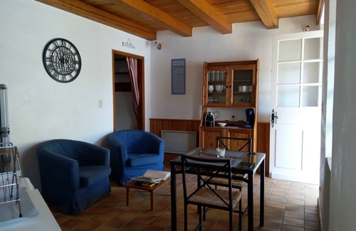 Salon-de-Provence Casa | Visita la Provenza durante el final de la temporada