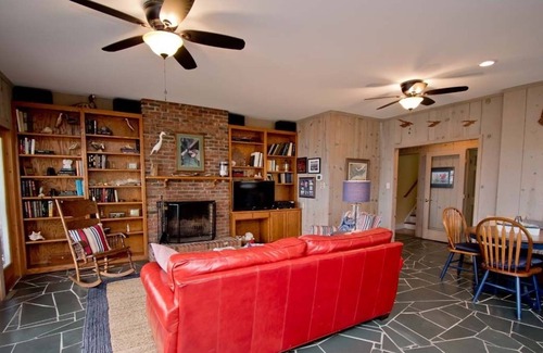 Swansboro Casa | Visit The Tree Frog in Swansboro, North Carolina!