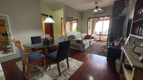 Vila Suica Apartamento | Vista única em Gramado|Próximo ao Centro|6 Pessoas