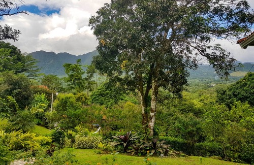 El Valle de Anton Casa | Vista 180 al Valle de Antón