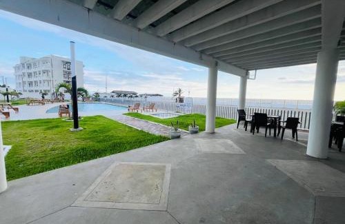 El Arenal Apartamento | Vista al Mar - Parqueo - Piscina - Salida al Mar