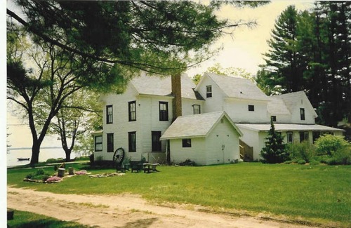 North Sebago Apartamento | Vista Apartment-Private Beach-Pets Welcome - Round Table Lodge, Sebago, Maine