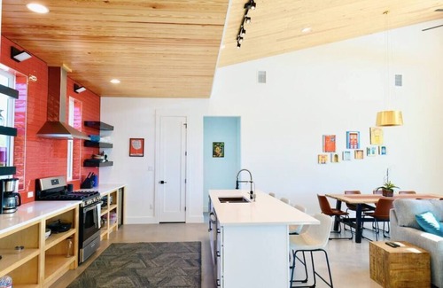 Johnson City Casa | Vista Azul - Beautiful Views, Pool and More!