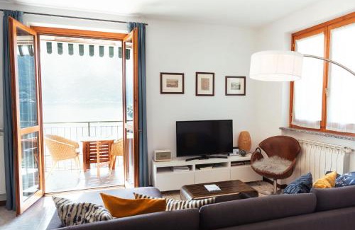Sala Comacina Casa | Vista Azzurra - Sala Comacina by LoveComo