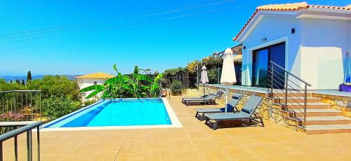 Lourdata Villa | Vista Blu Villa