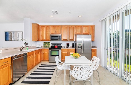 Florida Central Atlantic Coast Villa | Vista Cay Modern