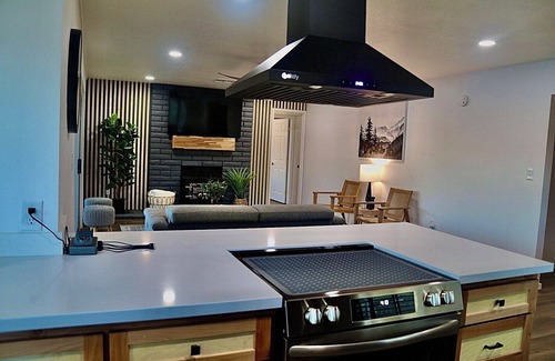 Lake Isabella Casa | Vista del Lago/ Lake View/ Sleeps 10