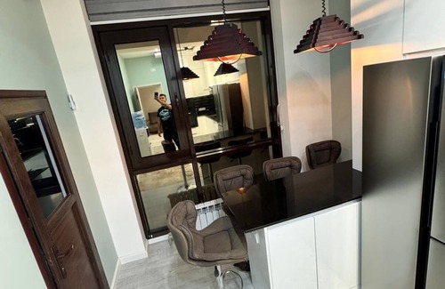 Dushanbe Apartamento | Vista Dushanbe urban Comfort 3 Bedrooms and Lounge Space