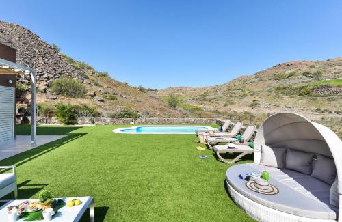 Salobre Villa | Vista Golf 30 by VillaGranCanaria