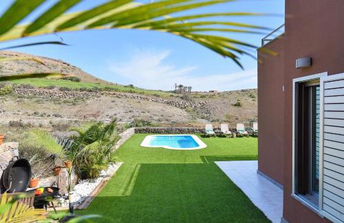 Salobre Villa | Vista Golf 30 by VillaGranCanaria