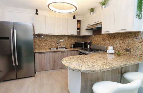 San Cristobal Apartamento | Vista Hermosa RD Modern 2 BR vacation home with Balcony.