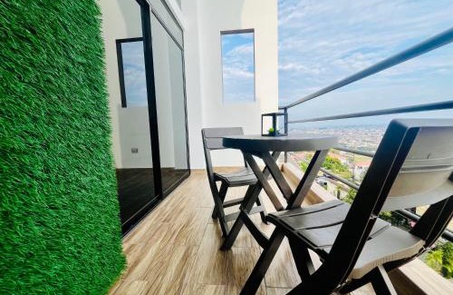 Guayaquil Apartamento | Vista Hills Loft & Jacuzzi a 10min Consulado Americano