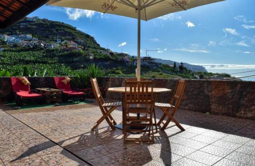 Ponta do Sol Apartamento | Vista Mar, a Home in Madeira