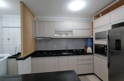 Itapema Apartamento | Vista mar com ótima localização na meia praia