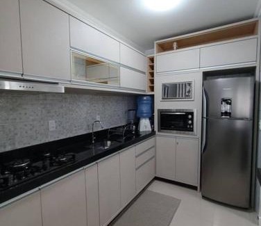 Itapema Apartamento | Vista mar com ótima localização na meia praia
