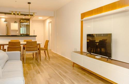 Itapema Apartamento | Vista Mar na R.303 em Itapema, Garagem&Wifi HU1718