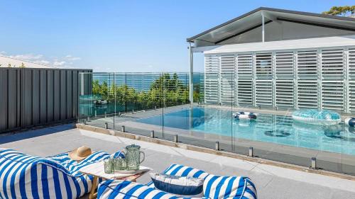 Corlette Casa | Vista Port Stephens - Luxurious Coastal Retreat