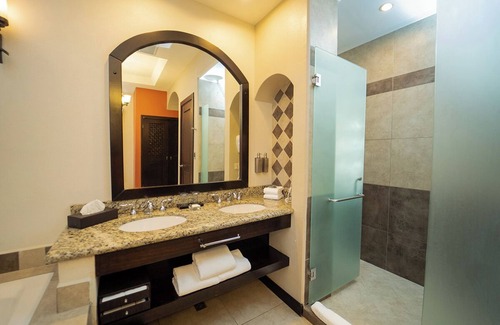 Manuel Antonio Hotel | Vista Suites at Parador