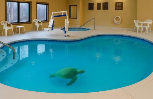Pigeon Forge Hotel | Vista Suites Near Island and Leconte Convention Center