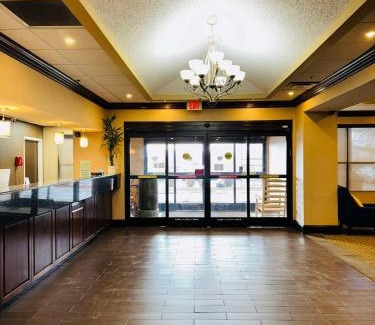 Pigeon Forge Hotel | Vista Suites Near Island and Leconte Convention Center