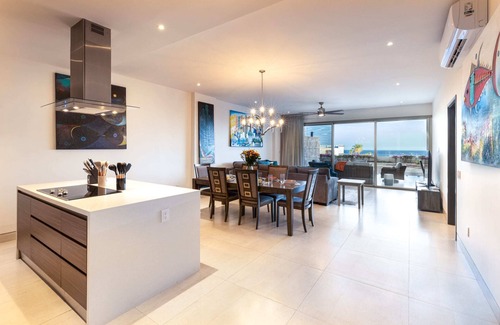 El Tezal Apartamento | Vista Vela Luxury Ground Floor Terrace & BBQ!