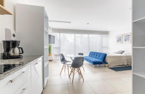 Curridabat Apartamento | Vista Verde iFreses, 2nd floor! AC, TV and Pool