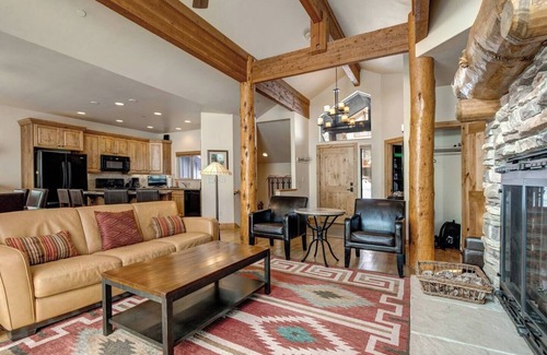 Pinebrook Casa | Vista Views *Pet Friendly