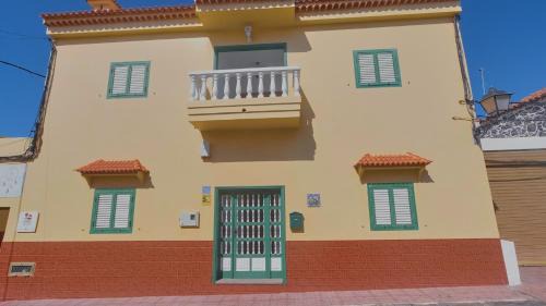 El Madronal Cama Y Desayuno | VistalRoque