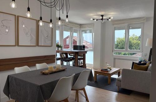 San Vicente de la Barquera Apartamento | Vistas a la ría, Camas 160cm, Reformado, Wifi