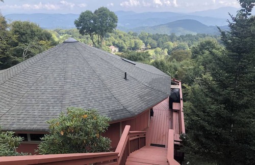 Beech Mountain Casa | VISTAS ON VILLAGE ROAD