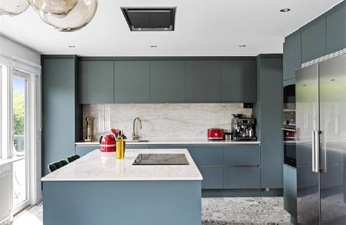 Skallinge Villa | Vistelse House