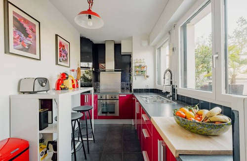 Silly-Gallieni Apartamento | Visual Exultation, by Veeve