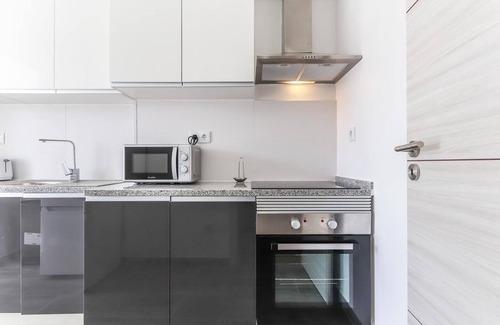 Cacilhas Apartamento | Vita Portucale | Almada Balcony