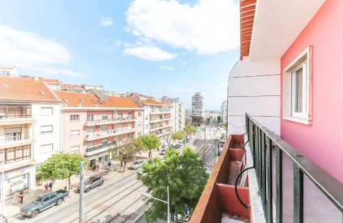 Cacilhas Apartamento | Vita Portucale ! Almada Balcony