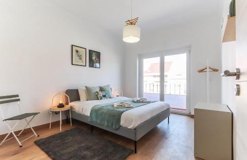 Cacilhas Apartamento | Vita Portucale ! Almada Balcony