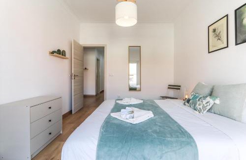 Cacilhas Apartamento | Vita Portucale ! Almada Balcony