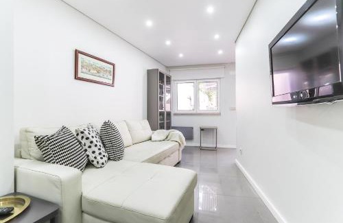 Parque das Nacoes Apartamento | Vita Portucale ! Moscavide Casa Branca w/Terrace