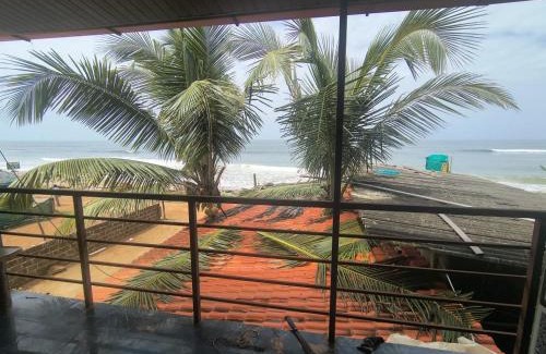 Hireguthi Hotel | Vitamin Sea Beach Front