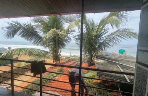 Hireguthi Hotel | Vitamin Sea Beach Front