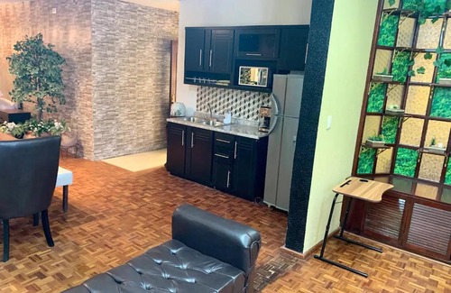 12 de Octubre Apartamento | Vitrales