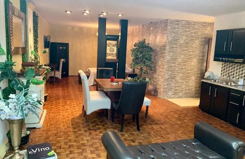 12 de Octubre Apartamento | Vitrales