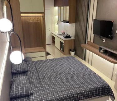Surabaya Apartamento | Vittorio Apartment Wiyung 1BR sby wifi smtv by ASH