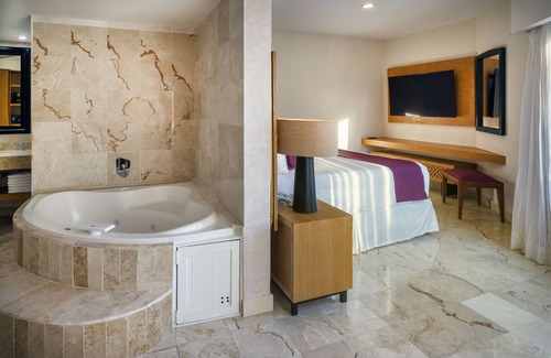 Playacar Complejo | Viva Azteca by Wyndham, A Trademark All Inclusive Resort