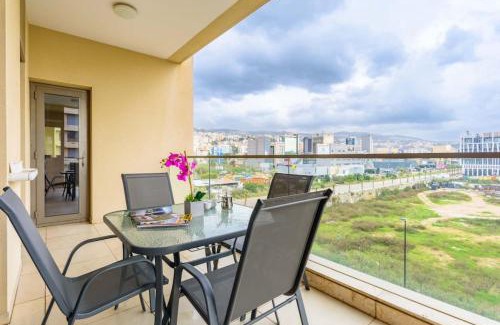 Dbayeh Apartamento | Viva - Elegant 3-BR Apt & Balcony at Waterfront Dbayeh