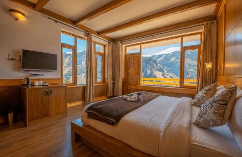 Manali Hotel | Vivaan The Sunrise