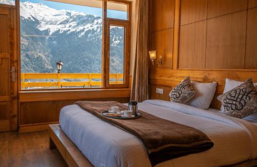 Manali Hotel | Vivaan The Sunrise