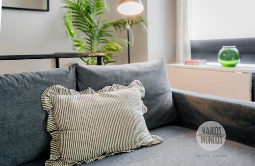 Jeronimos Apartamento | Vive el Retiro para 7 desde Alberto Bosch 14 E1